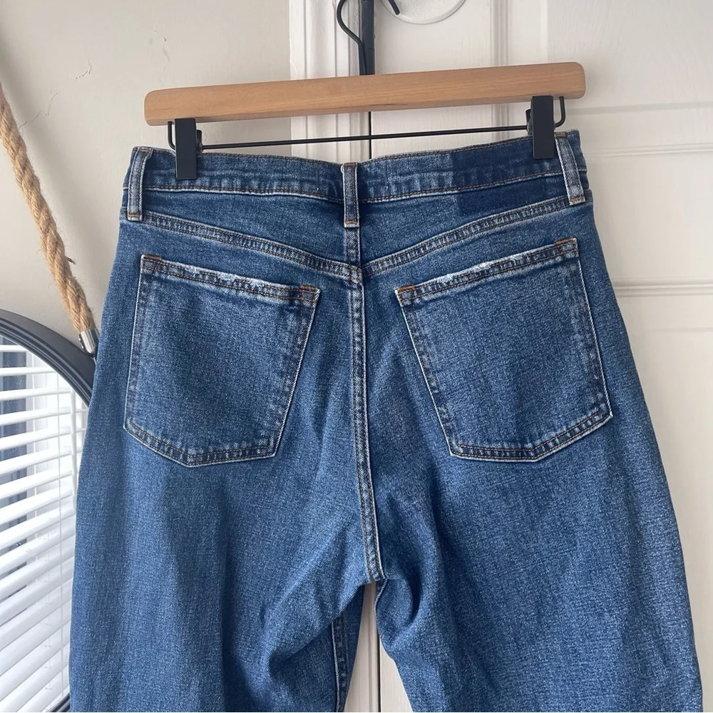 Abercrombie & Fitch High Rise Mom Jean - Picture 7 of 7